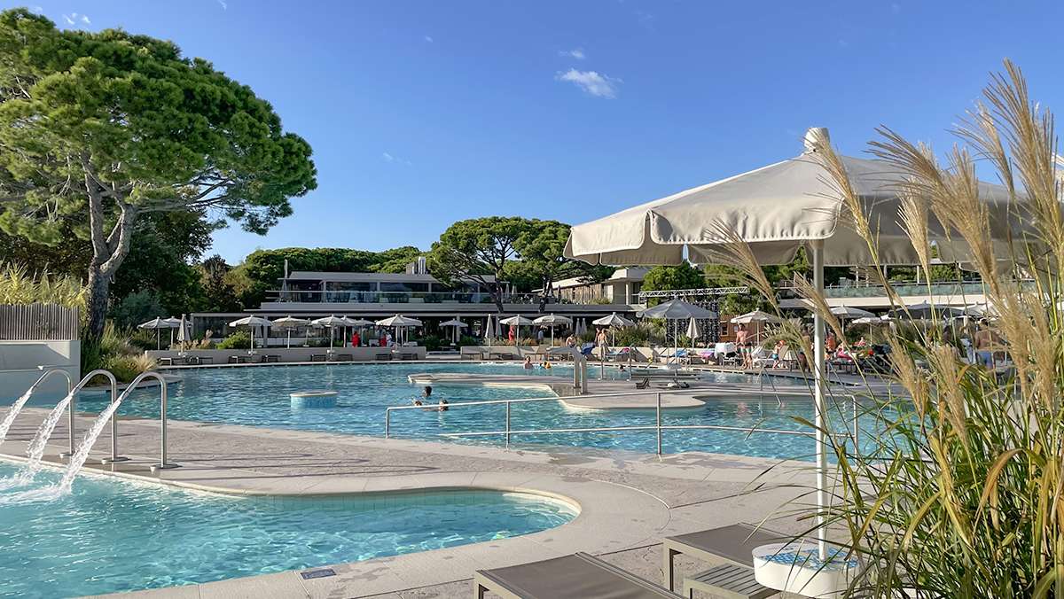 pools-mediterraneo-outdoor-camping