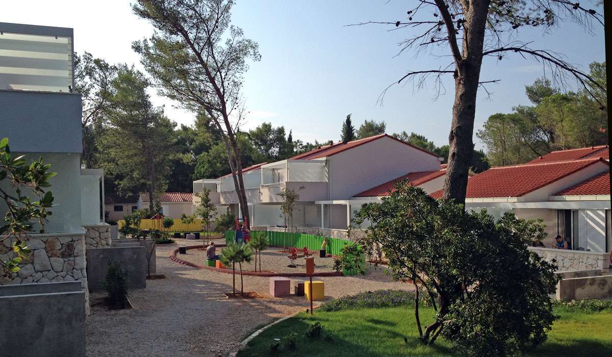 ZATON HOLIDAY RESORT