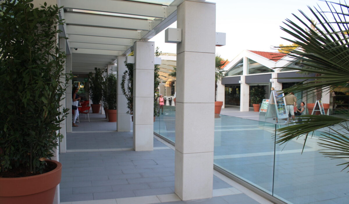 ZATON CAMPING RECEPTION