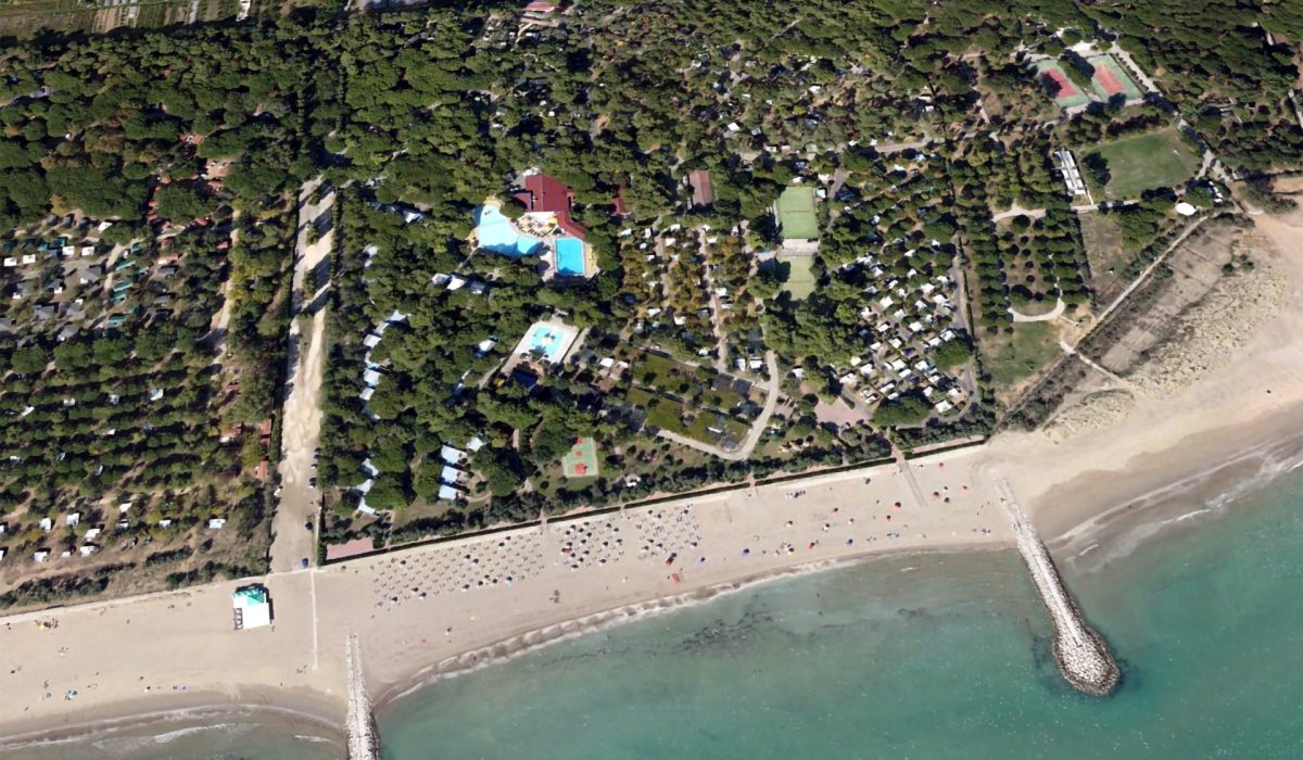 04-Camping-dei_fiori_aerea2_19200x1200CA